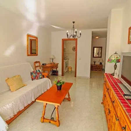 Sleeps 3 Pool Air Con Wifi T792151 * كاليبي