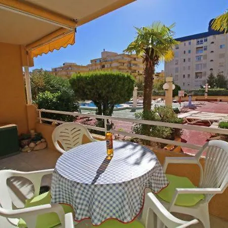 Sleeps 3 Pool Air Con Wifi T792151 شقة *